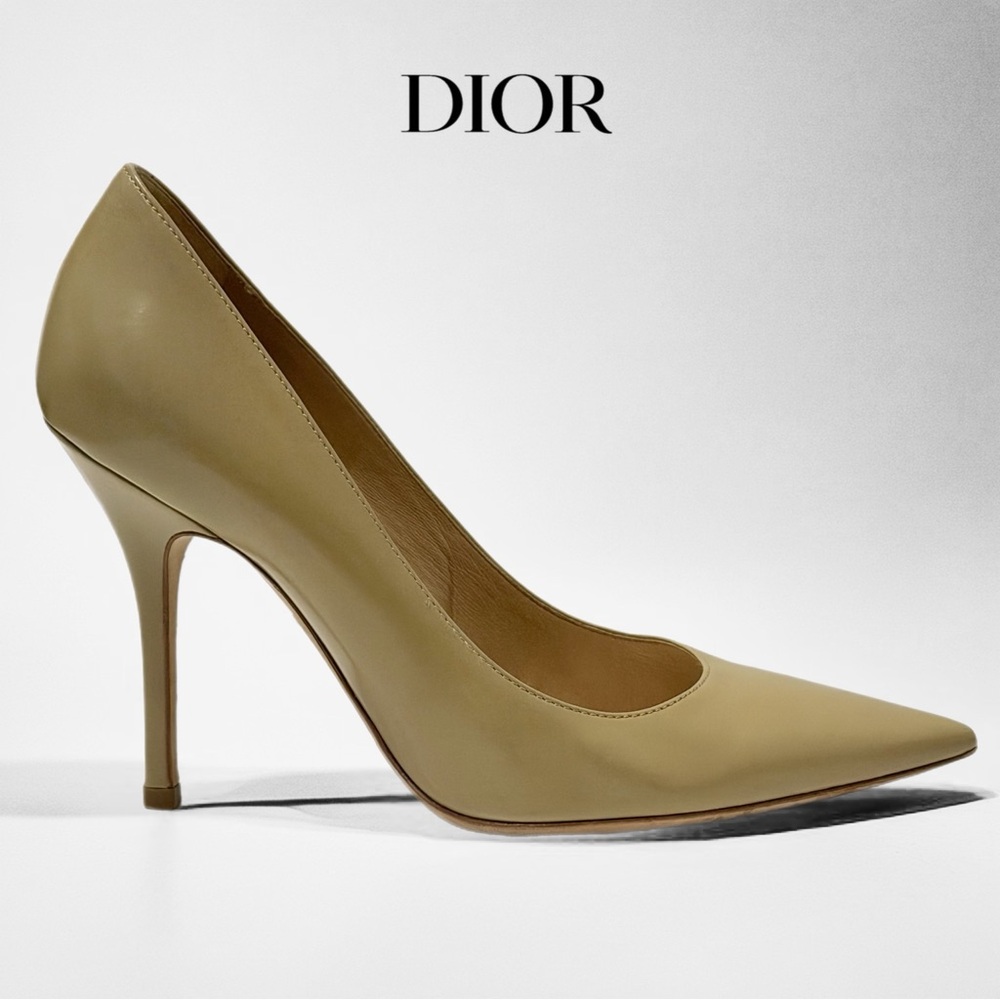 Christian Dior Cherie Beige Patent Leather Pumps EU 37 (US 6.5-7)